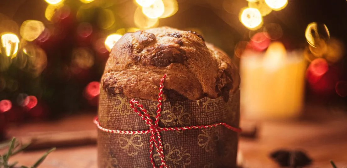 Panettone navide&ntilde;o con luces de fin de a&ntilde;o